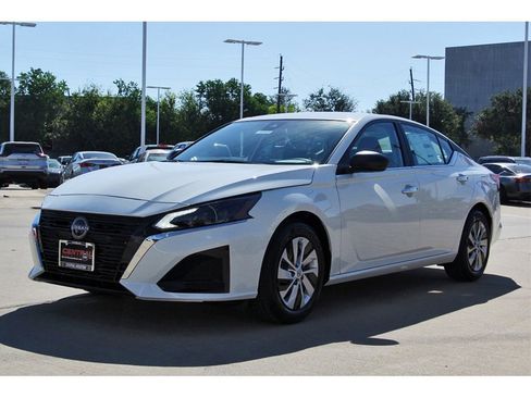 New 2025 Nissan Altima 2.5 S image 2