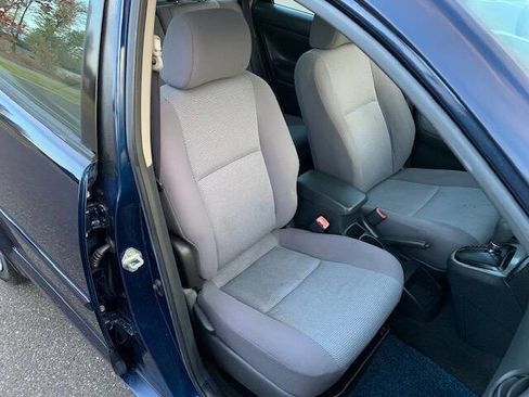 Used 2005 Pontiac Vibe w/ Power Group Value Package image 22