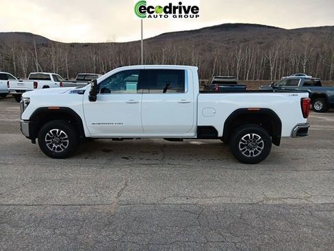 New 2026 GMC Sierra 3500 SLE w/ SLE Value Package AWD/4WD image 4