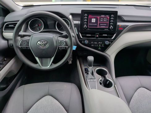Used 2022 Toyota Camry LE image 22