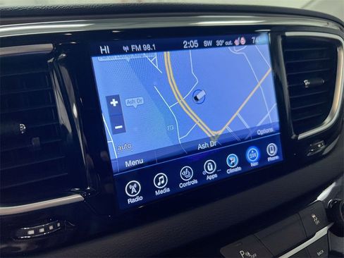 Used 2017 Chrysler Pacifica Touring-L Plus image 15