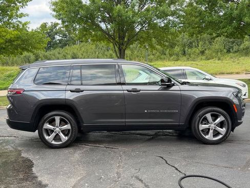 Used 2021 Jeep Grand Cherokee L Limited AWD/4WD image 2