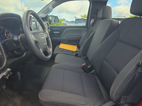 Used 2018 GMC Sierra 1500 2WD Regular Cab image 6