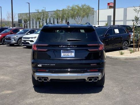 New 2025 GMC Acadia Denali w/ LPO, Floor Liner Package AWD/4WD image 5