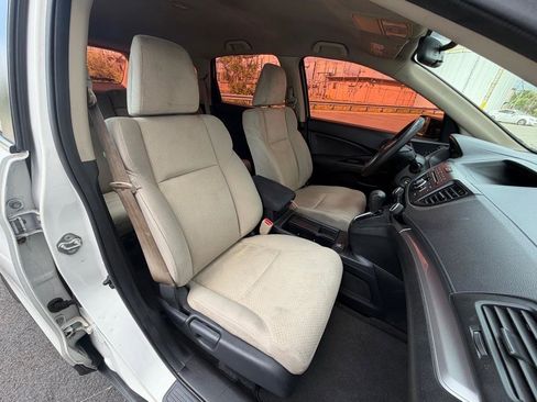 Used 2015 Honda CR-V LX image 11