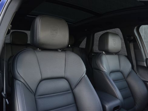 Used 2026 Porsche Macan image 29
