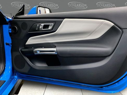 Used 2025 Ford Mustang GT Premium image 12