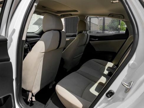 Used 2018 Honda Civic EX image 29