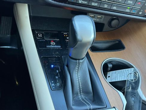 Used 2022 Lexus RX 350 AWD w/ Premium Package image 23