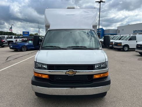 New 2025 Chevrolet Express 3500 w/ Power Convenience Package image 42