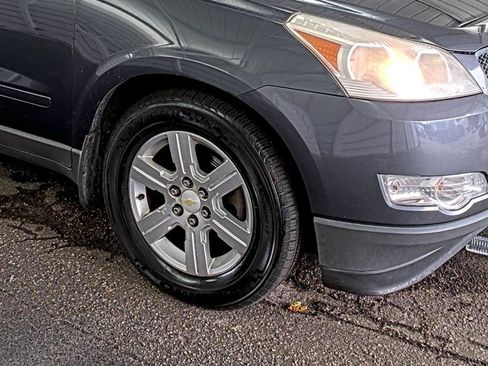 Used 2010 Chevrolet Traverse LT AWD/4WD image 16