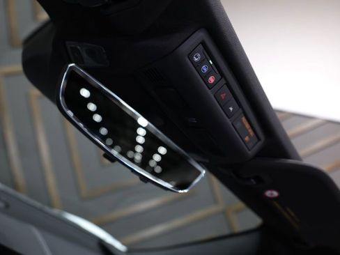 Used 2025 Chevrolet Corvette Z06 image 27