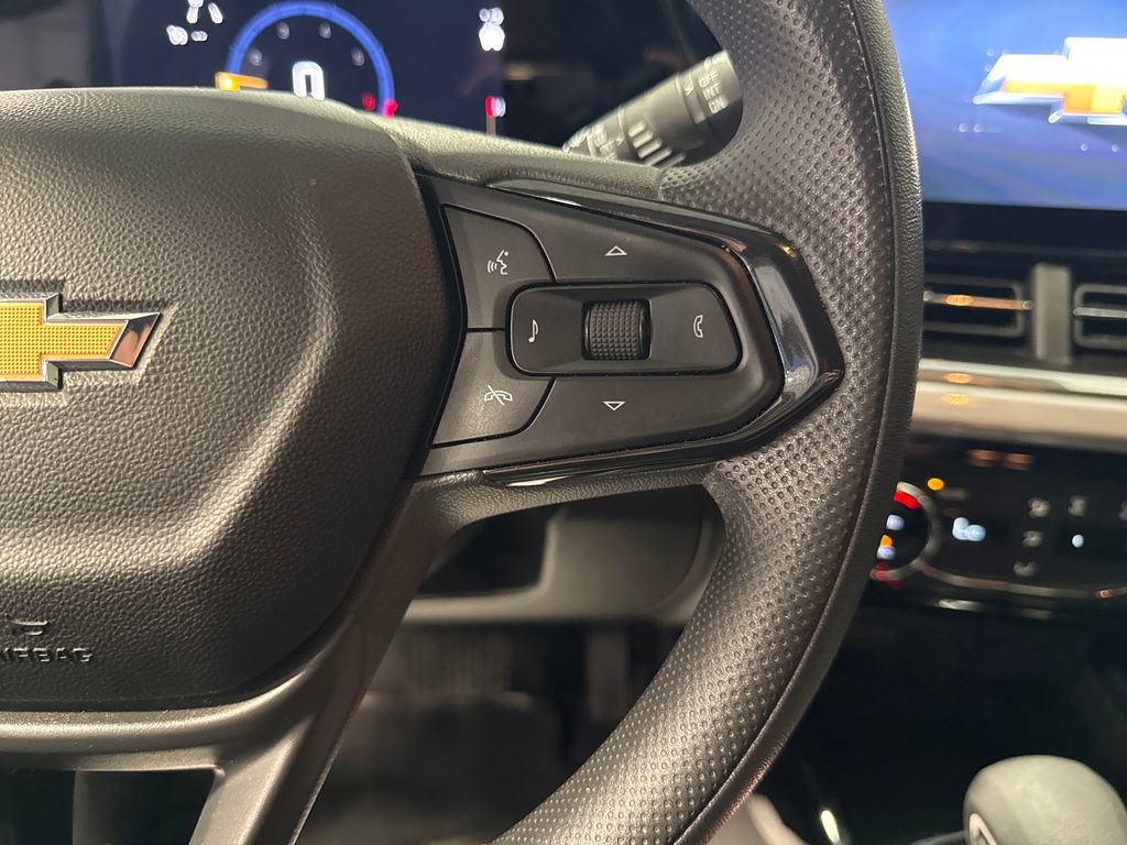 Used 2024 Chevrolet Trax LT FWD image 4
