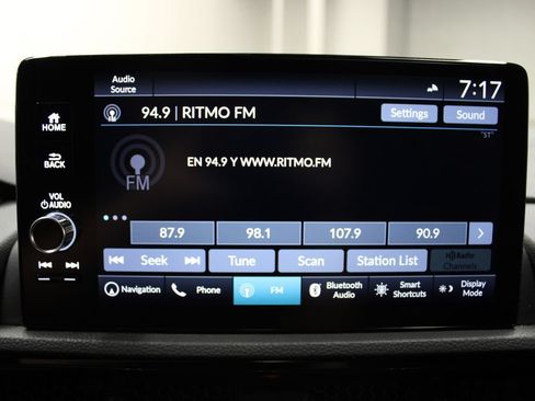 Used 2025 Honda CR-V Sport Touring image 18