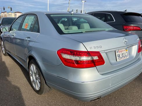 Used 2013 Mercedes-Benz E 350 4MATIC Sedan image 4
