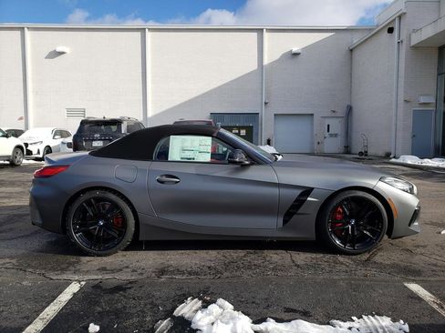 New 2026 BMW Z4 M40i w/ Premium Package image 3