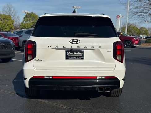Used 2024 Hyundai Palisade Calligraphy image 11