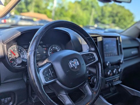 Used 2019 RAM 1500 Big Horn AWD/4WD image 17