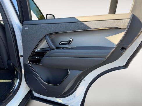 New 2026 Land Rover Range Rover Sport SE image 31