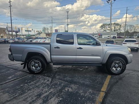 Used 2010 Toyota Tacoma 4x4 Double Cab image 4