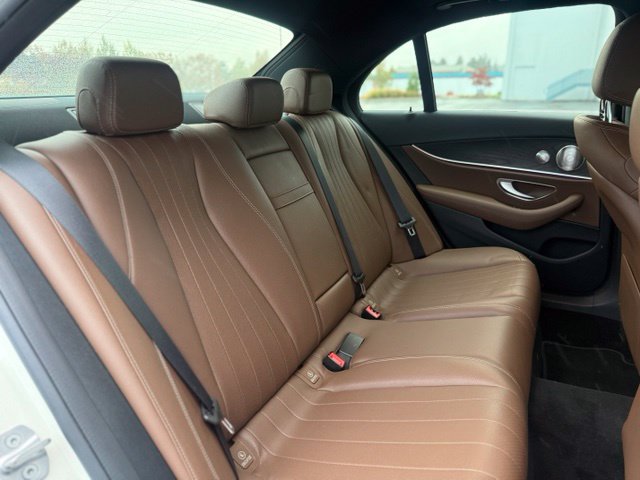 Used 2018 Mercedes-Benz E 300 4MATIC image 35