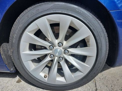 Used 2017 Tesla Model S 60 image 20