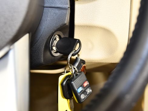 Used 2006 Ford Mustang GT RWD image 29