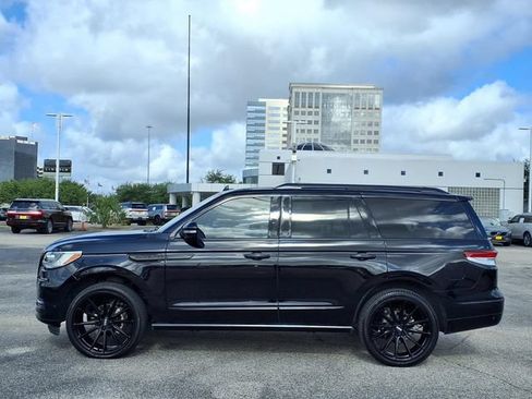 Certified 2023 Lincoln Navigator Reserve RWD image 24