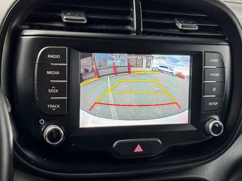 Used 2020 Kia Soul GT-Line FWD image 26