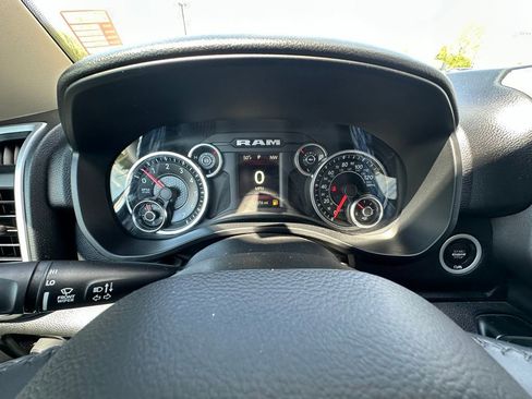Used 2020 RAM 1500 Big Horn AWD/4WD image 20