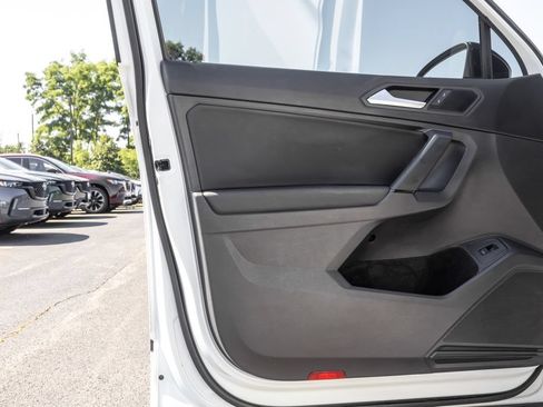 Used 2019 Volkswagen Tiguan SEL Premium R-Line AWD/4WD image 27