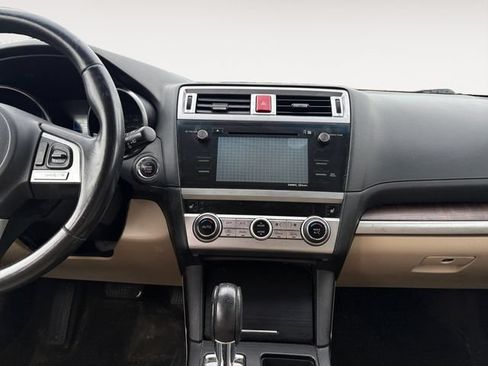 Used 2015 Subaru Outback 2.5i Limited AWD/4WD image 11