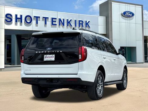New 2026 Ford Expedition Active RWD image 8