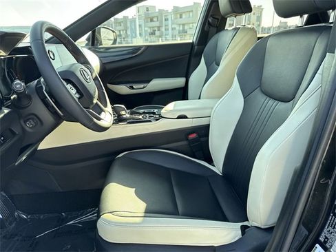 Certified 2023 Lexus NX 250 FWD w/ Premium Package image 11