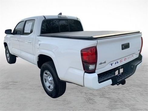 Used 2022 Toyota Tacoma SR AWD/4WD image 5