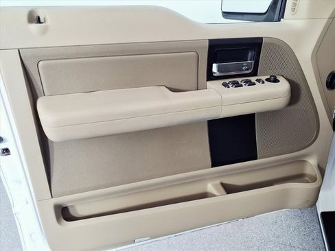 Used 2005 Ford F150 XLT image 16
