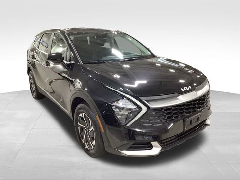 Certified 2023 Kia Sportage LX image 4