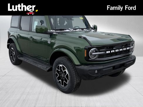 New 2025 Ford Bronco Outer Banks AWD/4WD image 1