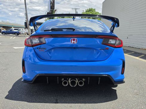 Used 2023 Honda Civic Type R image 8