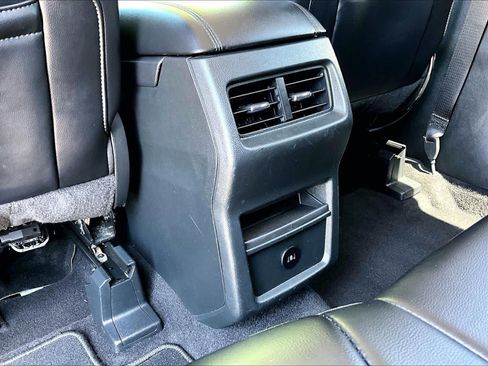 Certified 2024 Ford Edge SEL AWD/4WD image 36