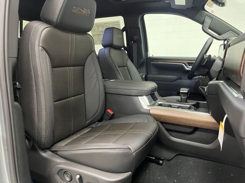 New 2026 Chevrolet Silverado 1500 High Country AWD/4WD image 24