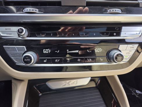 Used 2020 BMW X4 xDrive30i w/ Convenience Package image 25