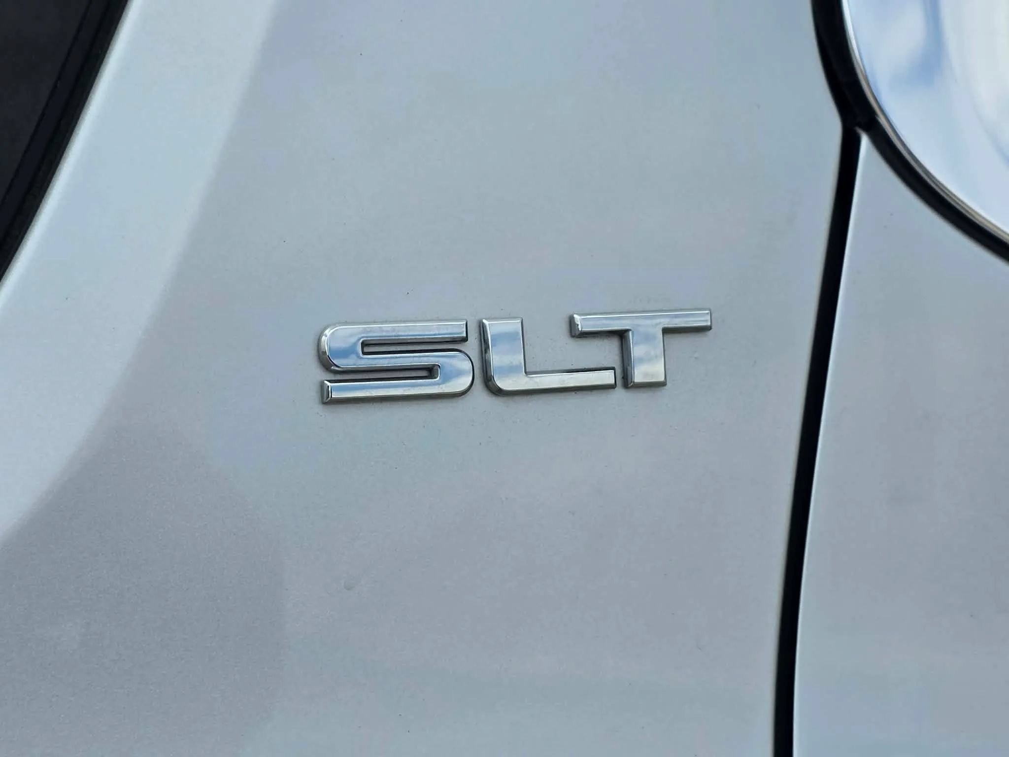 Used 2019 GMC Acadia SLT FWD image 34
