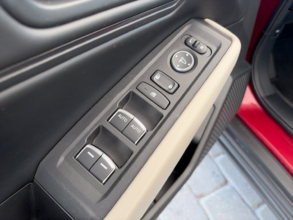 Used 2023 Honda Accord EX image 11