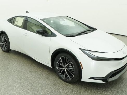 New 2026 Toyota Prius XLE FWD image 13