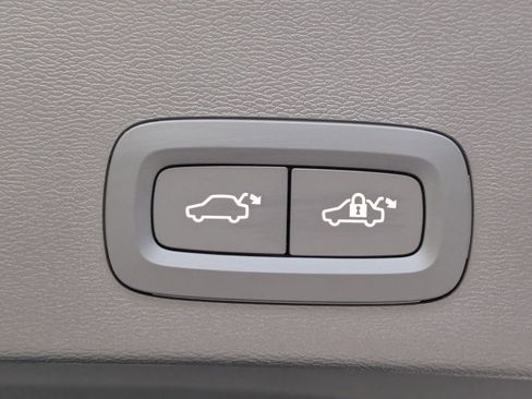 New 2026 Volvo XC40 B5 Plus w/ Protection Package Premier image 14