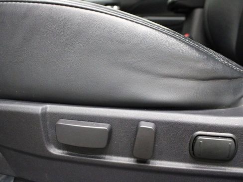 Used 2020 Mitsubishi Outlander SEL image 16