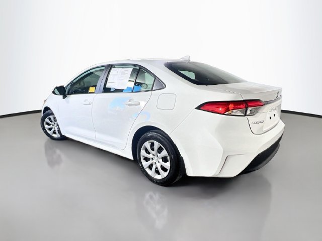 Used 2026 Toyota Corolla LE FWD image 6