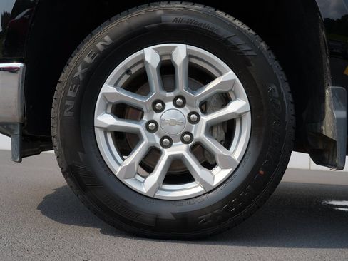 Certified 2024 Chevrolet Silverado 1500 LT AWD/4WD image 31