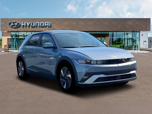 New 2026 Hyundai Ioniq 5 SE image 11